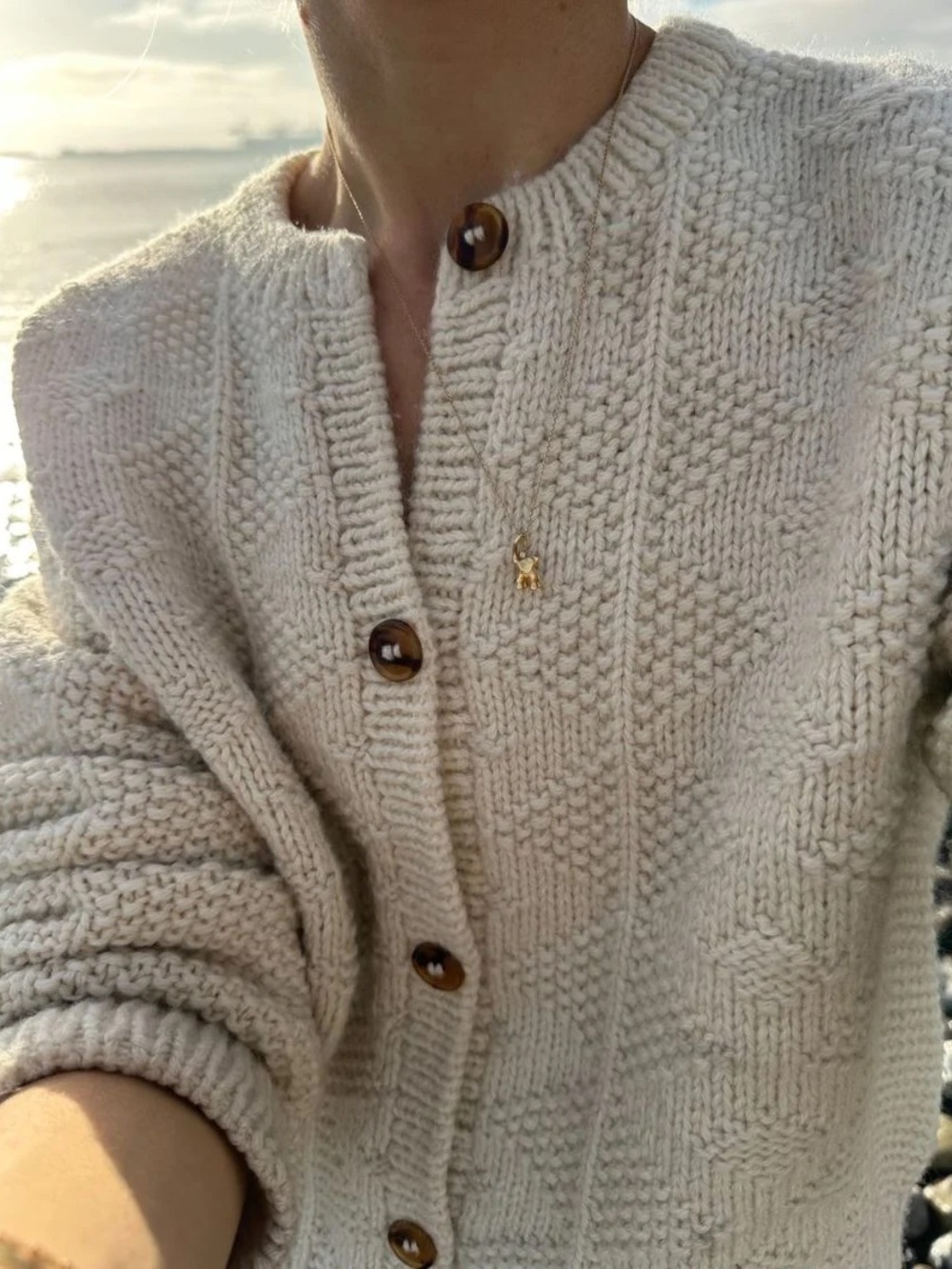 VTG 100% cotton Cream Textured Button-Up Women's Sweater